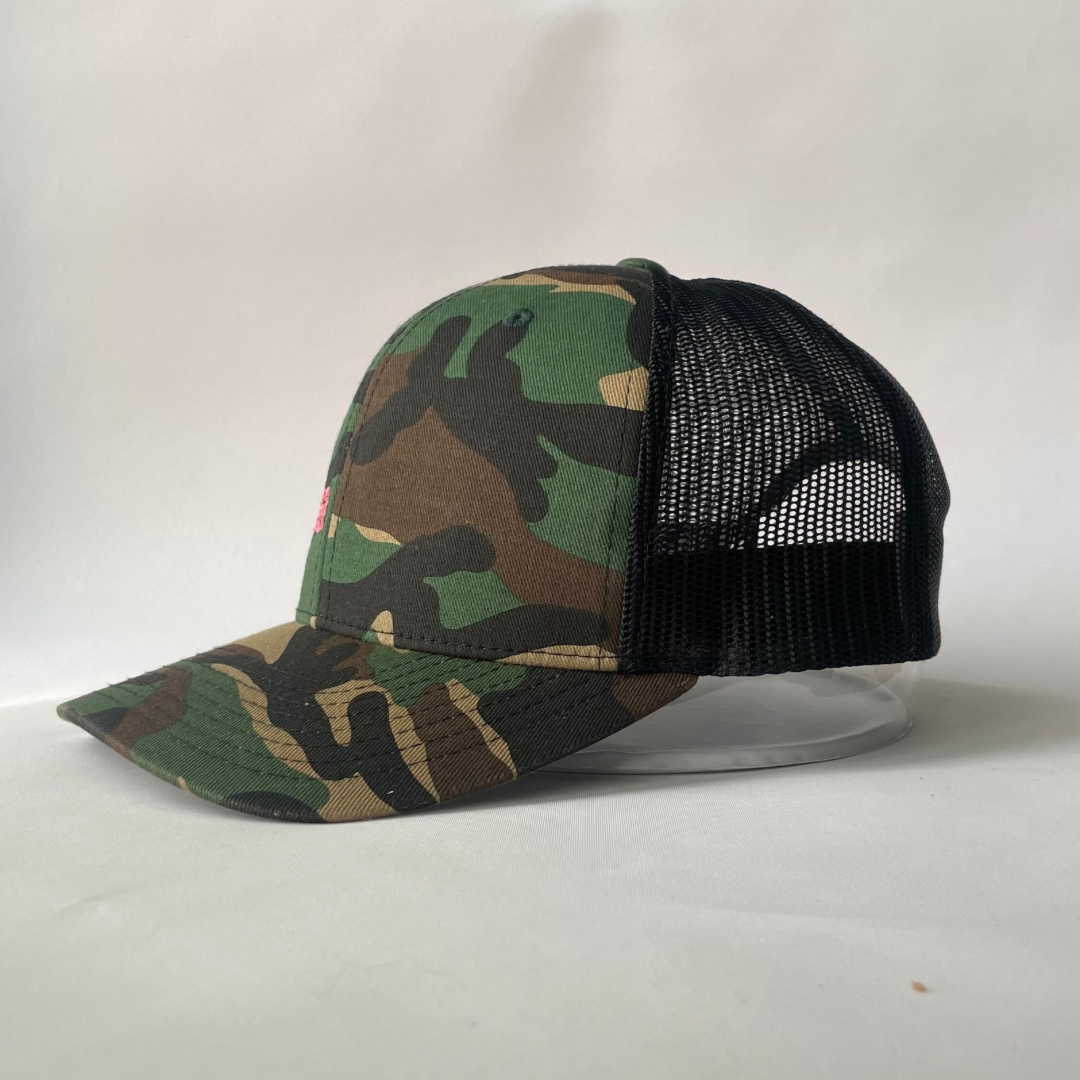 Screw & brew trucker cap camo