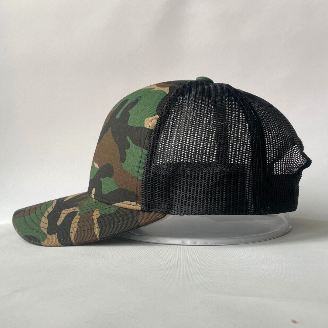 Screw & brew trucker cap camo