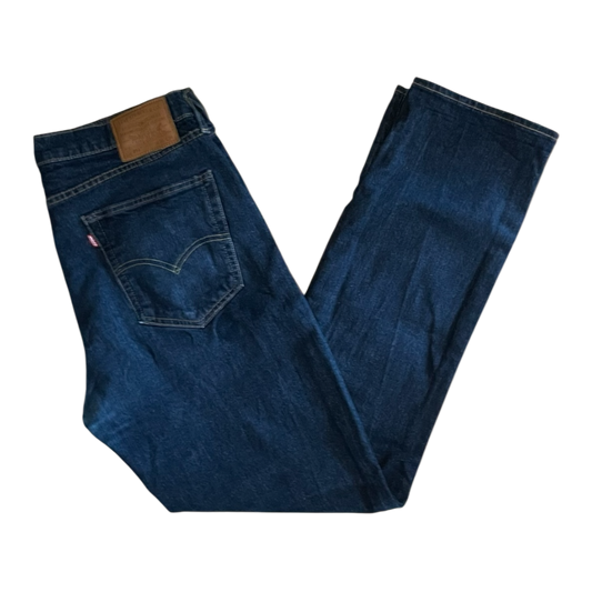 Levis 514 dark blue jeans