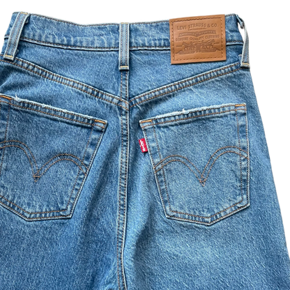 Levi’s Ribcage straight 24X32