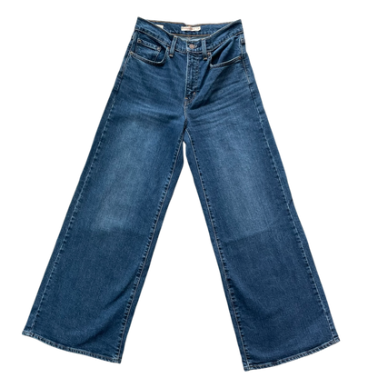 Levis 728 high rise wide leg 27X32