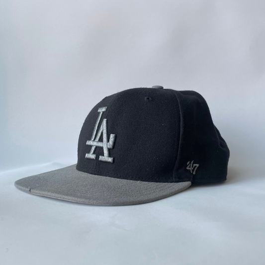 LA dodgers logo cap