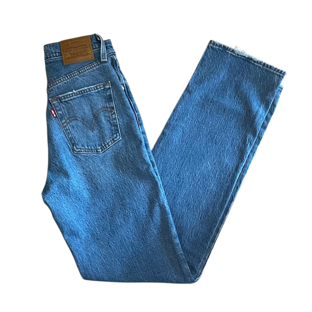 Levi’s Ribcage straight 24X32