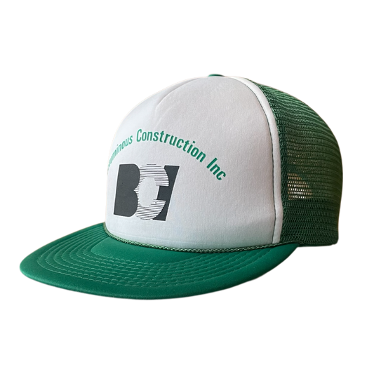 Bituminous constructions white green